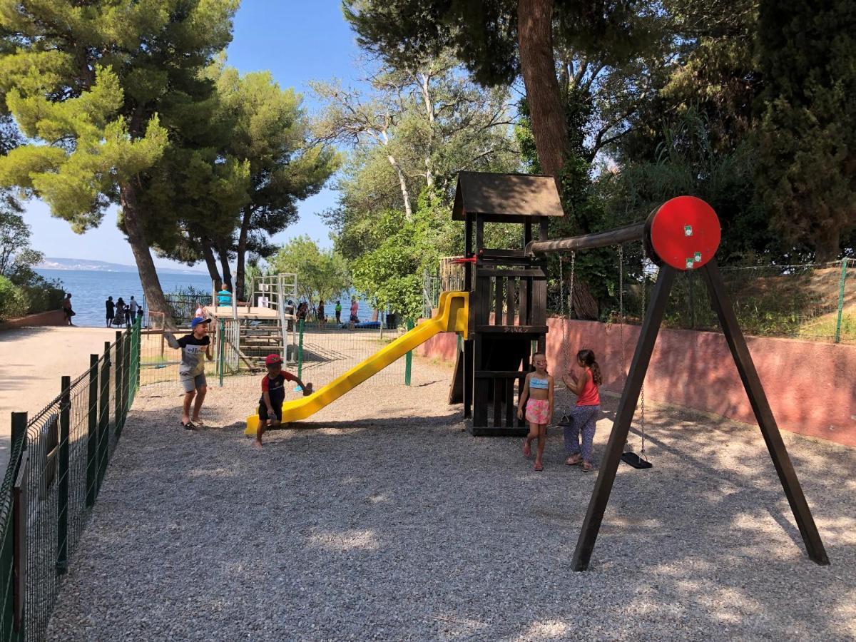 Camping Marina Plage Vitrolles  Exterior foto